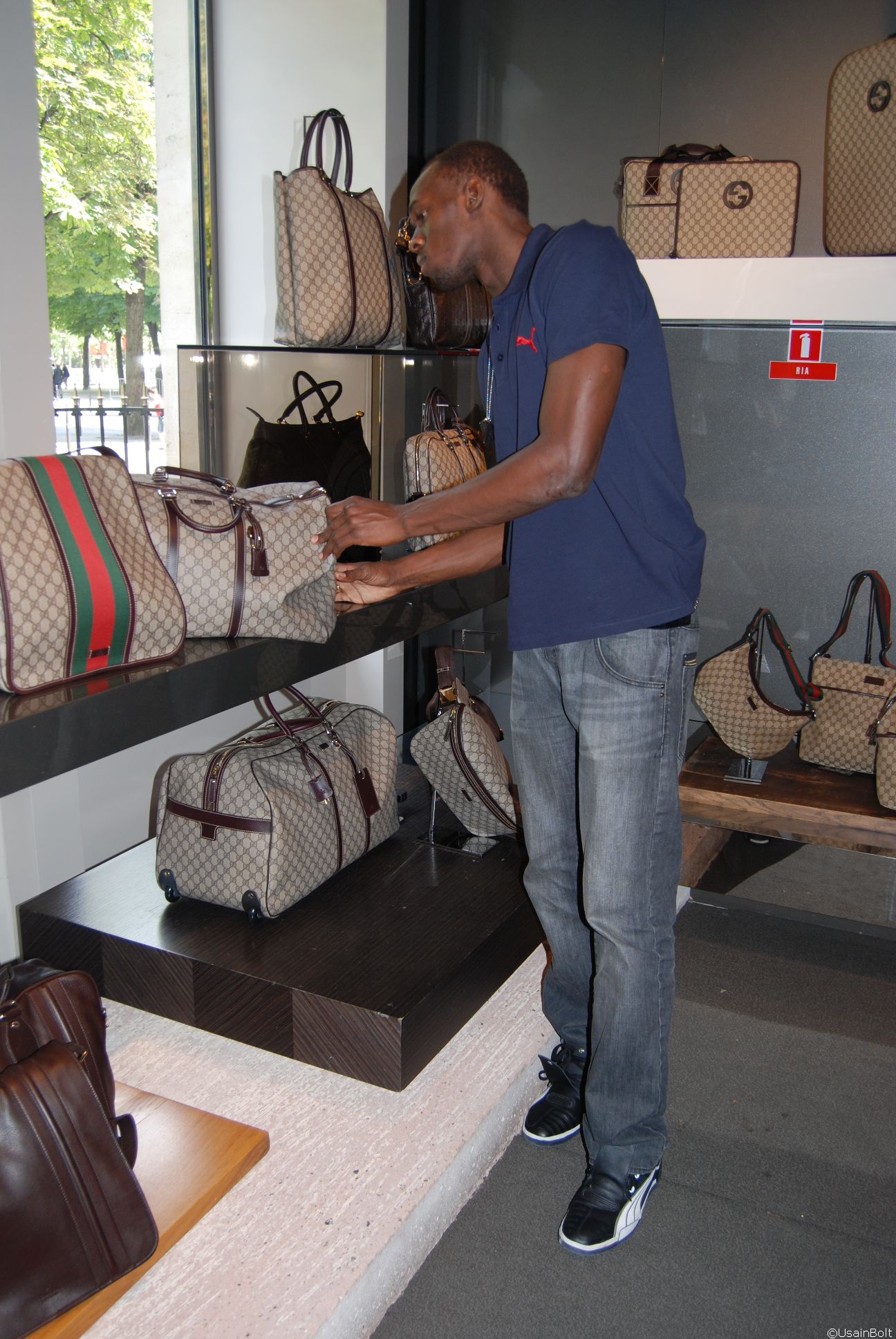 Usain Bolt | Shopping in Gucci