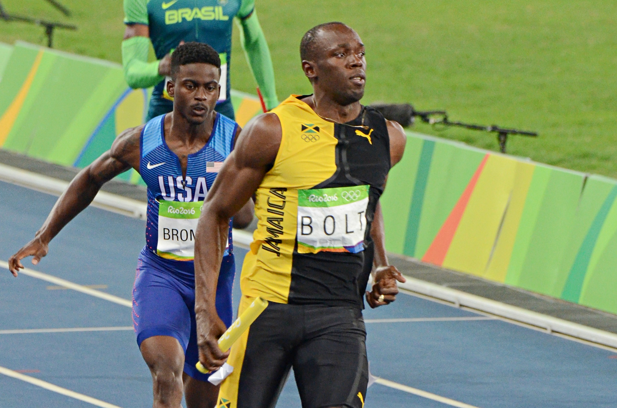Usain wins 4x100m gold to complete the Triple Triple